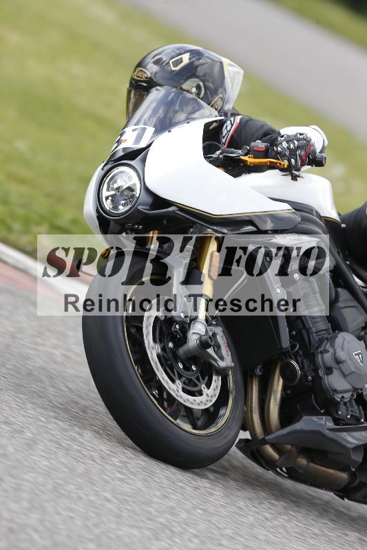 Archiv-2025/09 22.04.2025 Cornu Master School ADR/rot-rouge/31